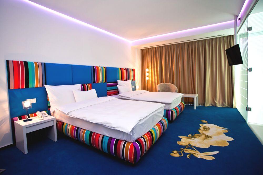 Marshal Garden Hotel Bukares Bagian luar foto